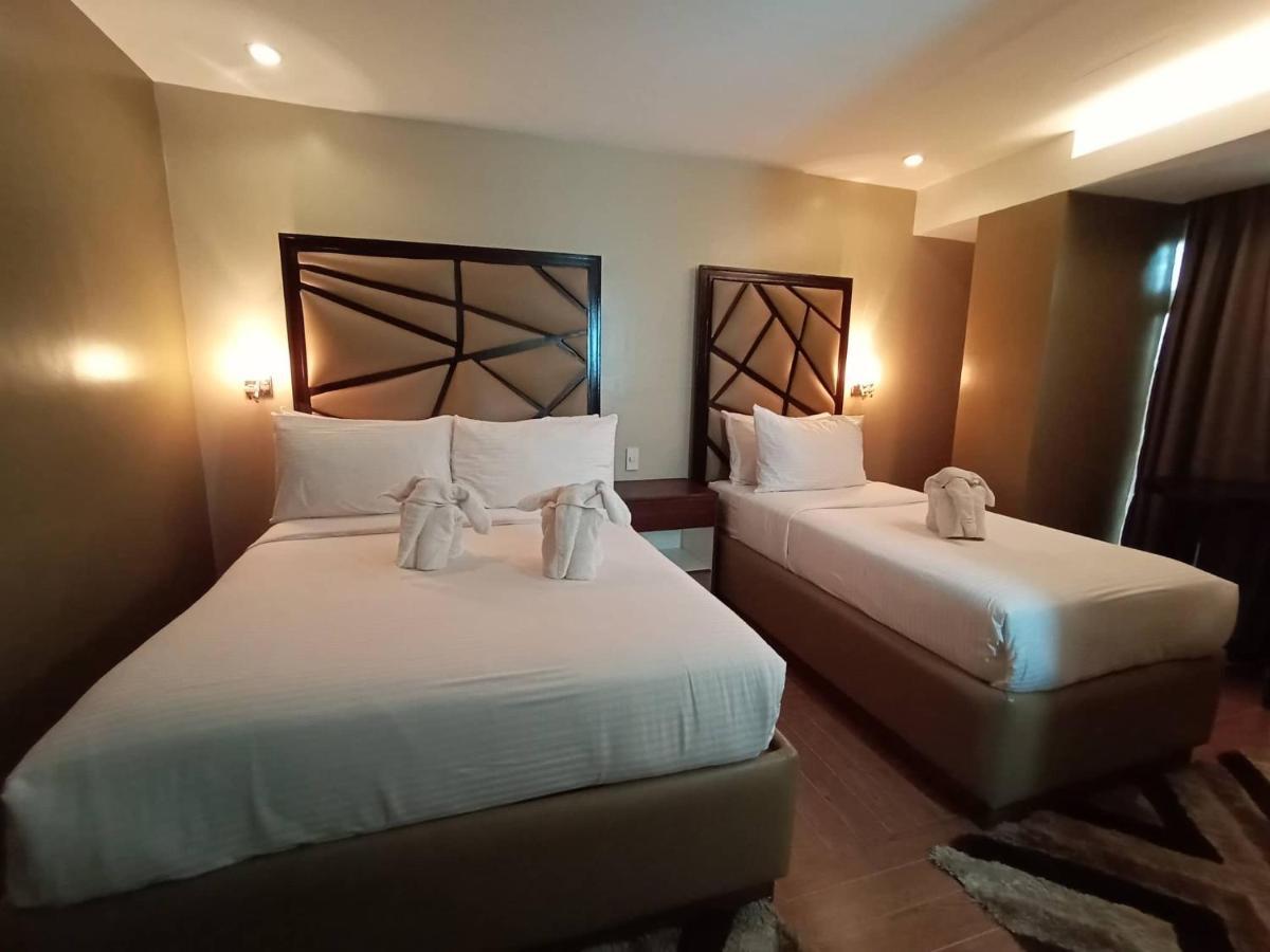 Treasure Island Hotel With Mini Water Adventure Masbate City Екстер'єр фото