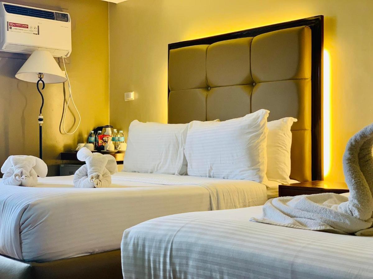 Treasure Island Hotel With Mini Water Adventure Masbate City Екстер'єр фото