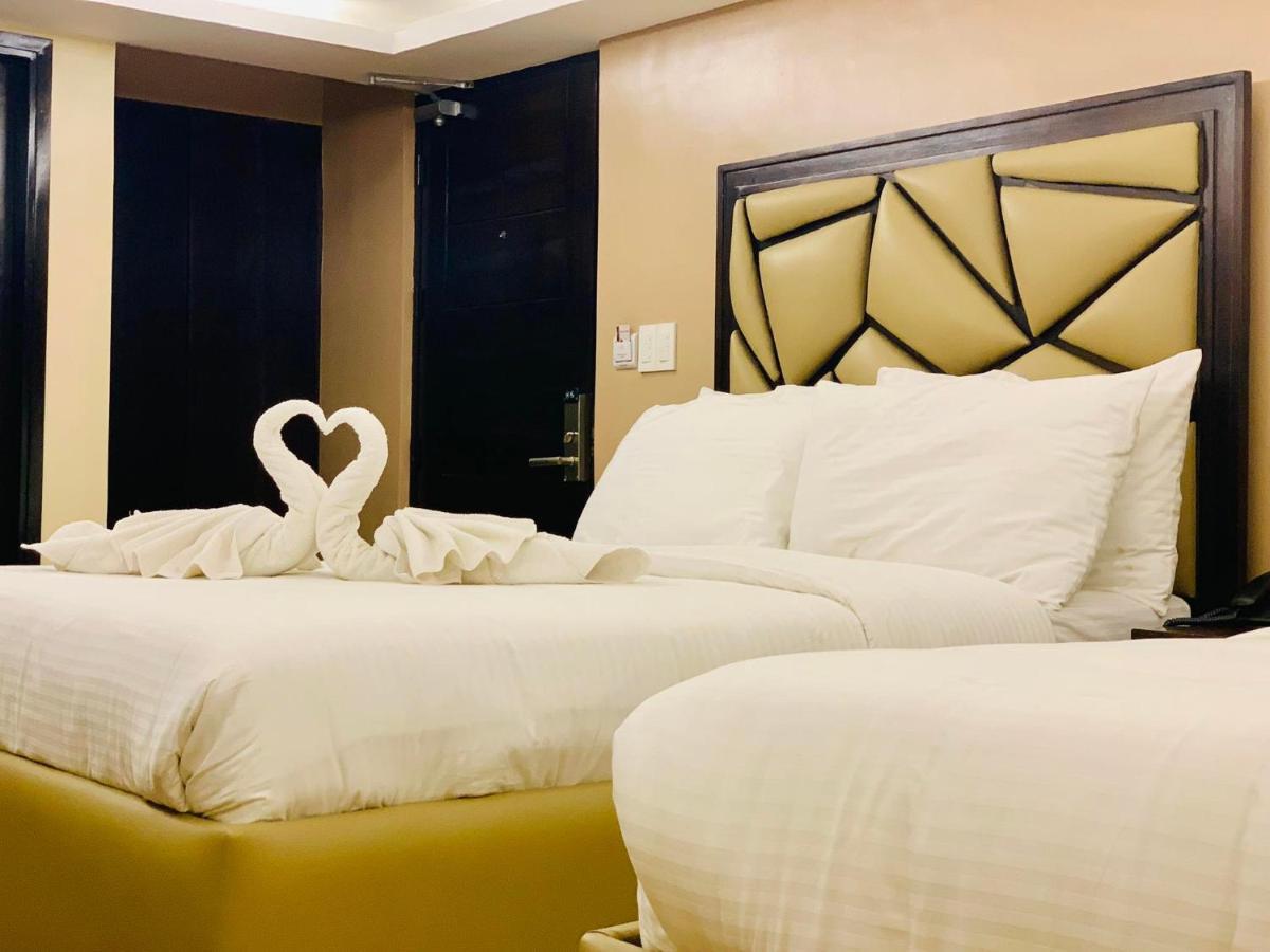 Treasure Island Hotel With Mini Water Adventure Masbate City Екстер'єр фото
