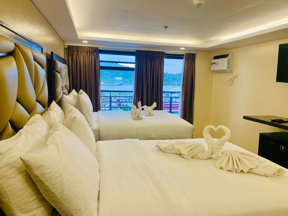 Treasure Island Hotel With Mini Water Adventure Masbate City Екстер'єр фото