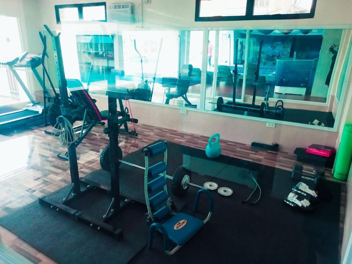 Treasure Island Hotel With Mini Water Adventure Masbate City Екстер'єр фото
