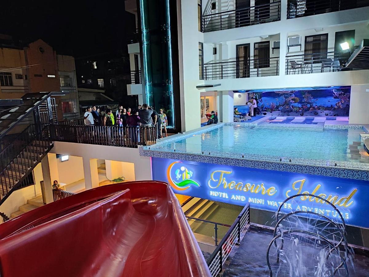 Treasure Island Hotel With Mini Water Adventure Masbate City Екстер'єр фото