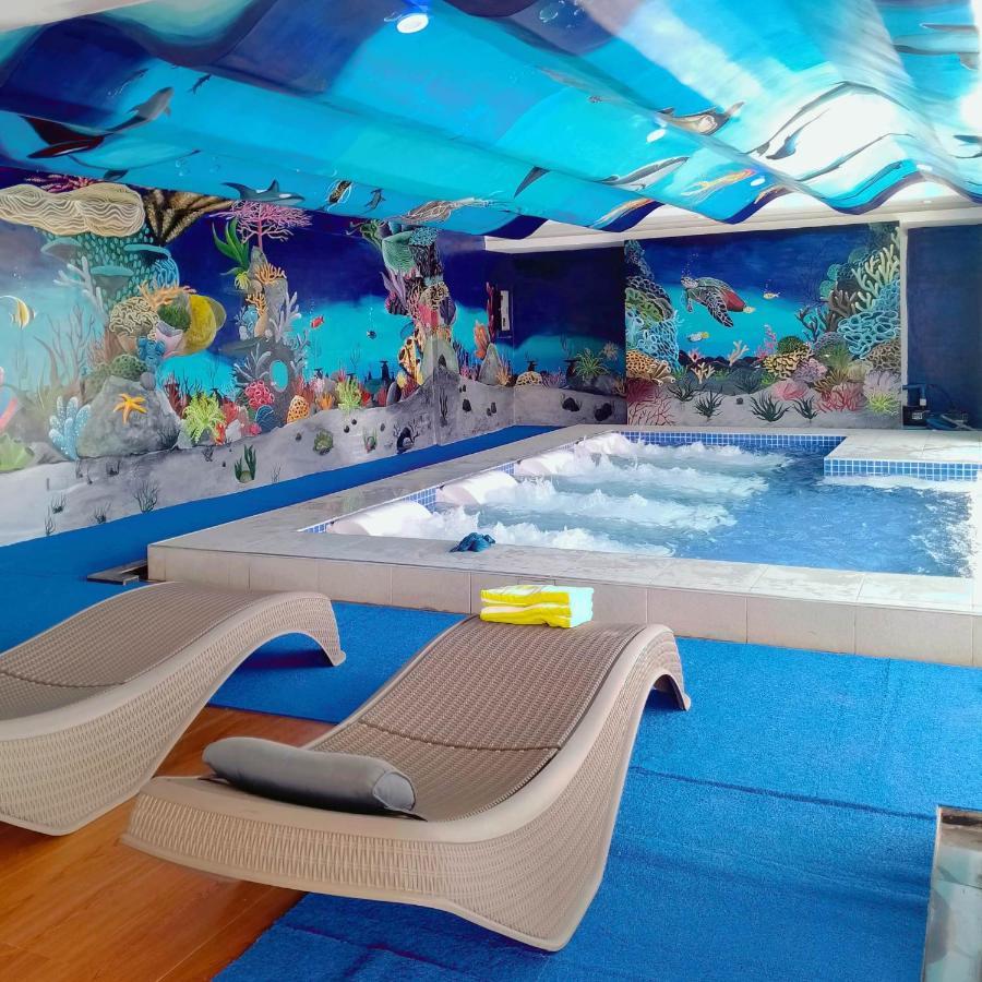 Treasure Island Hotel With Mini Water Adventure Masbate City Екстер'єр фото